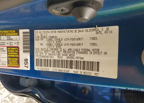 2016 Toyota Tacoma Trd Sport z USA, uszkodzony, nr VIN 3TMCZ5AN0GM027863